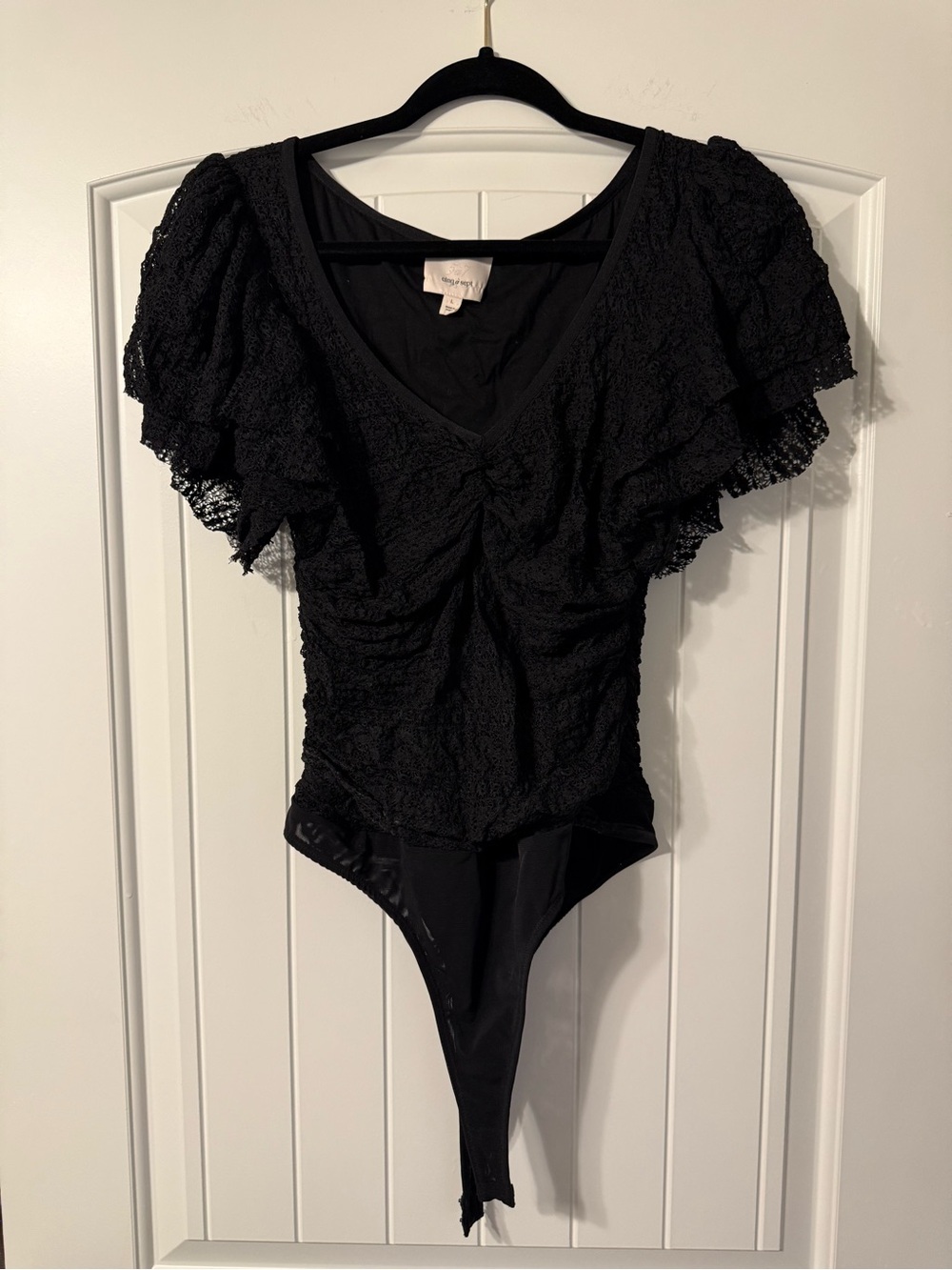 cinq a sept Black Lace Flutter-Sleeve Bodysuit